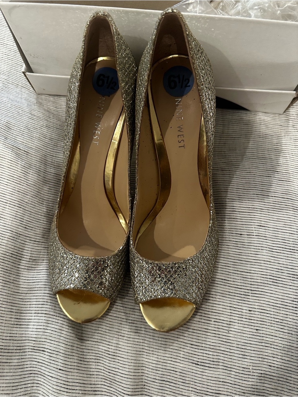 Nine West Women's Sorbet Gold Glitter Peep-Toe Pumps